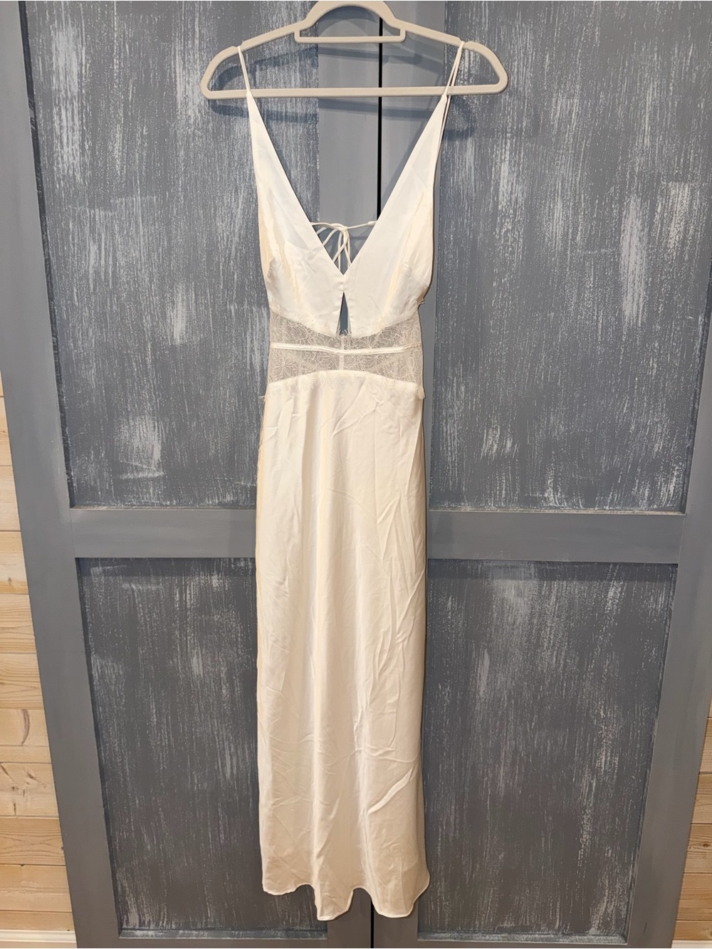 Selfie Leslie Honeybee Lace Trim White Maxi Dress NWT XS - Picture 4 of 9